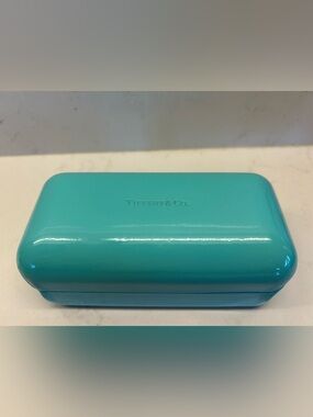 Tiffany & Co. Large Clamshell Sunglass Case /Jewlery Storage